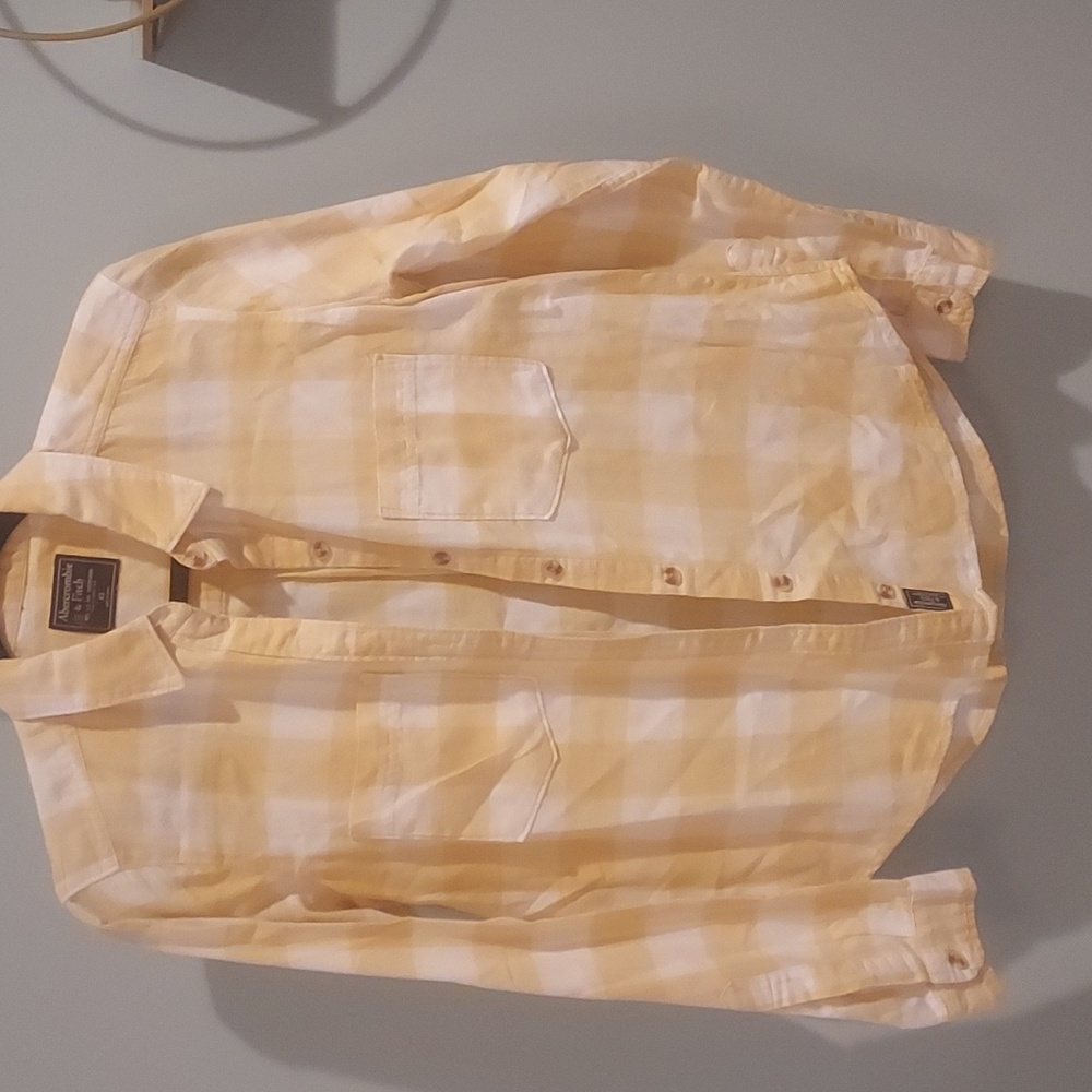 Yellow and white checkered buttoned down shirt. Abercrombie and Fitch. Size XS